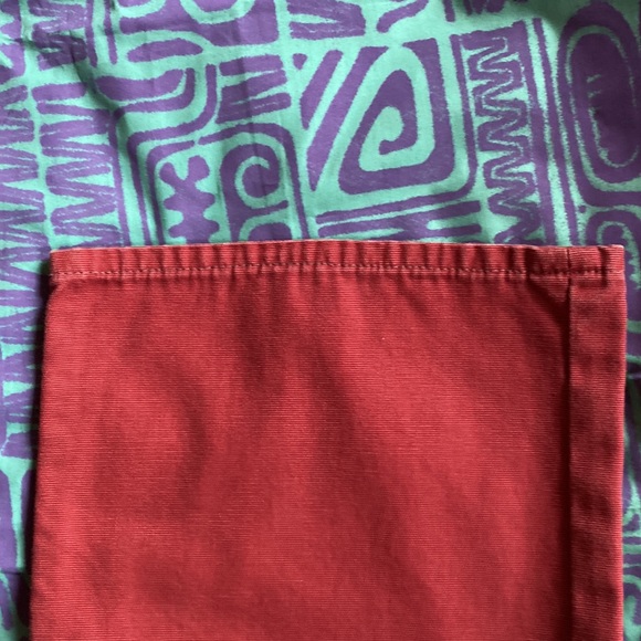 J Crew Burgundy Red Jeans, Original Tag  Says 36 X 32 Light Weight MAKE OFFER!! - Picture 13 of 14